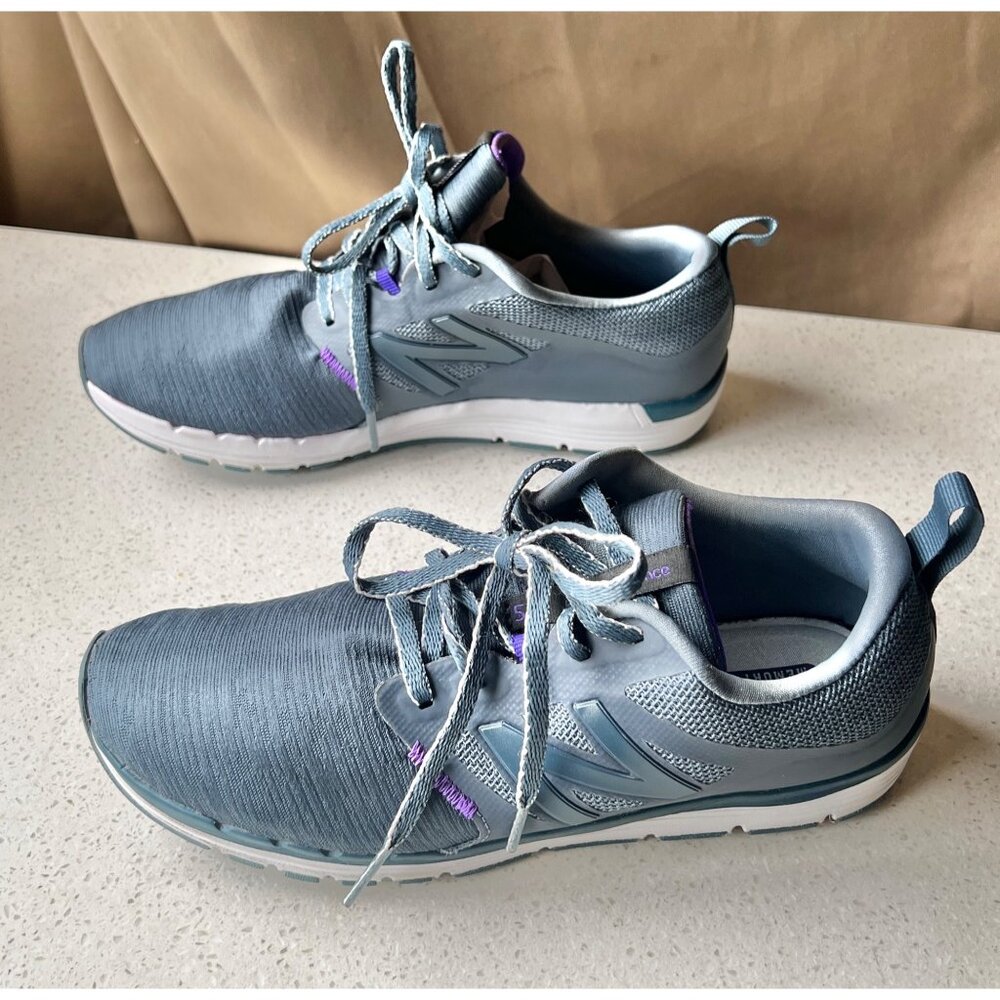 New Balance 577 V5 Womens Cross Training Shoes Size 6.5 Blue Purple Athletic
